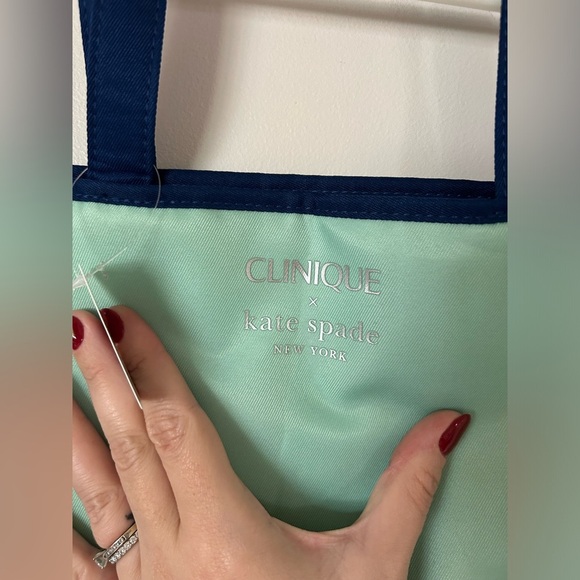NWT Kate Spade Clinique Shopping Shoulder Travel Tote Bag Purse Bag of Tricks Ad - Picture 2 of 10